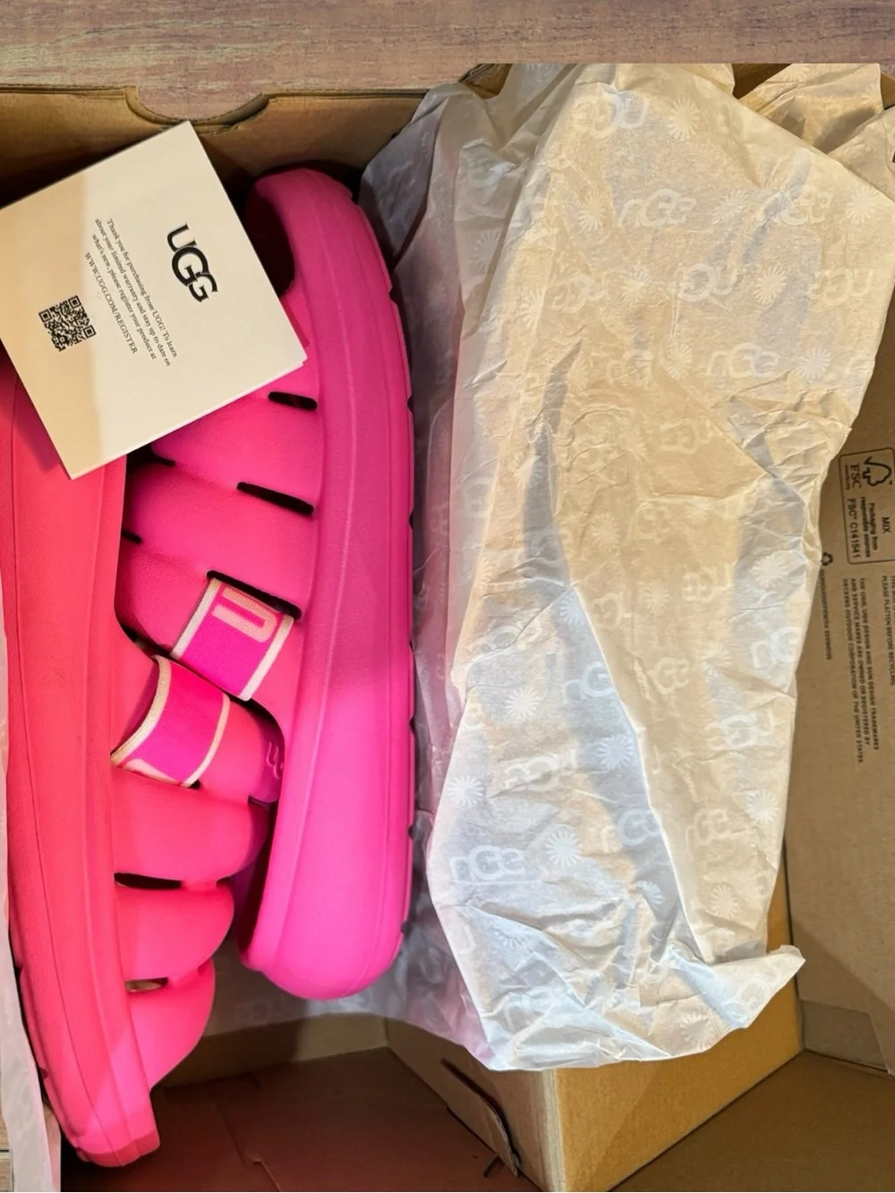 UGG Sport Yeah Pink Foam Removable Slingback Lightweight Slides Size 9 - Picture 3 of 16